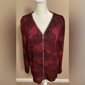 Liz Claiborne NWOT Red and Black Leaf Patterned V-Neck Top With Sparkle Size Md